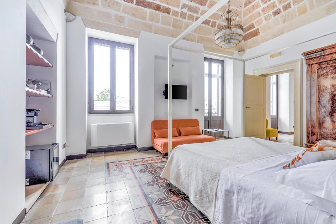 Castriota19 - Jacuzzi Room & Apartment Sit Lecce Exterior foto