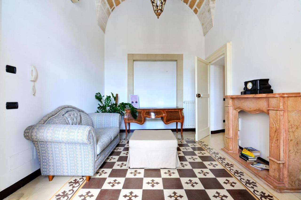 Castriota19 - Jacuzzi Room & Apartment Sit Lecce Exterior foto